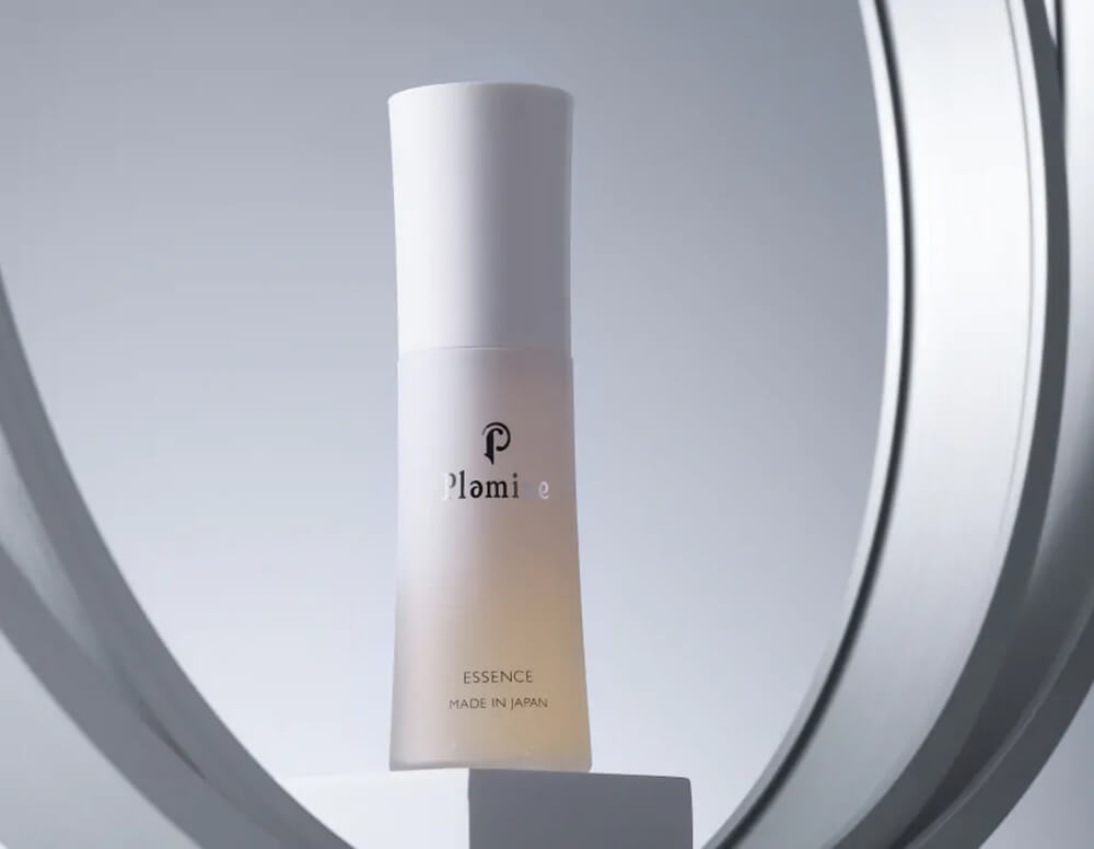 Сыворотка PLAMINE Essence. Фото с официального сайта производителя: https://clionebeauty.com.ua/plamine